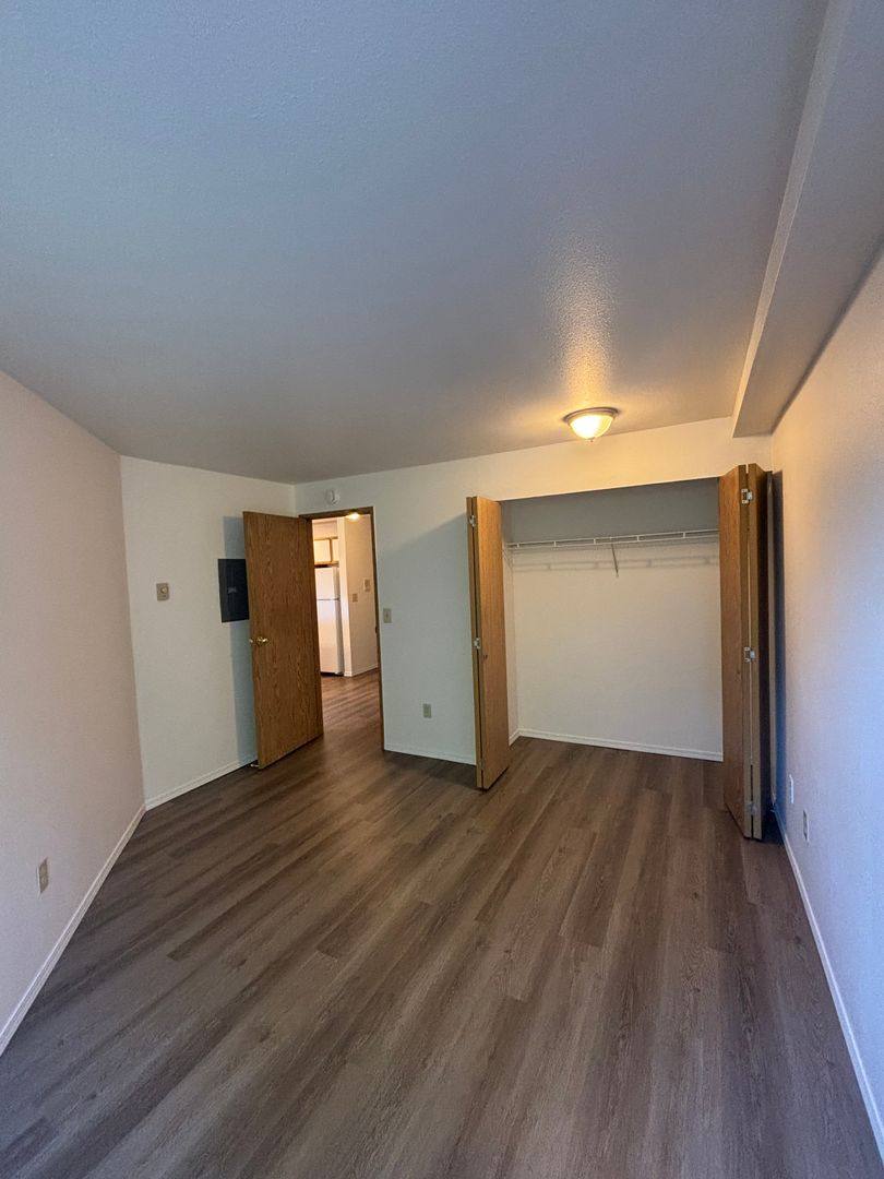 Apartment for rent at 9514 8th Ave NW, Seattle, WA 98117