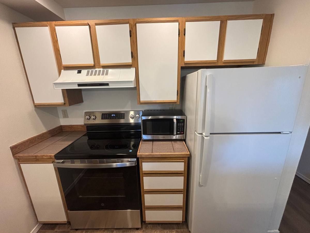 Apartment for rent at 9514 8th Ave NW, Seattle, WA 98117