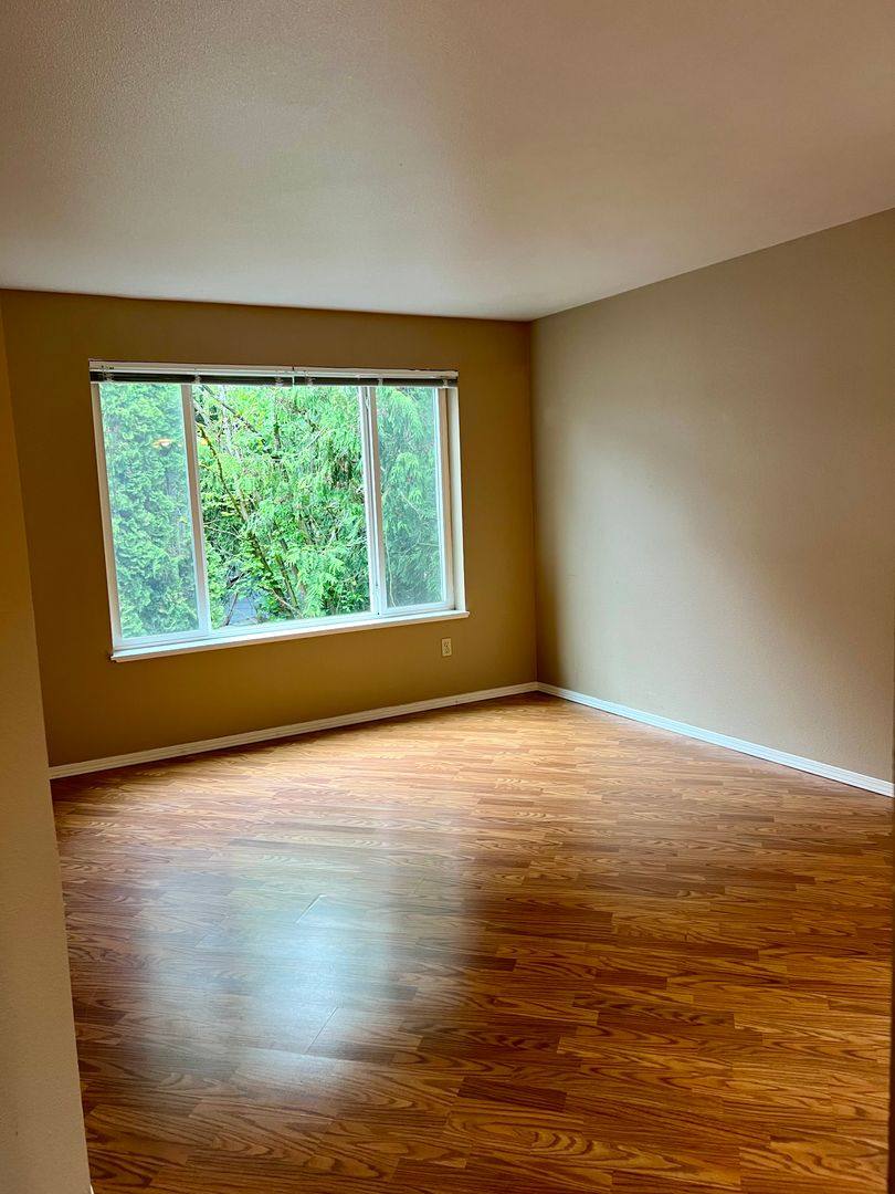 Apartment for rent at 9514 8th Ave NW, Seattle, WA 98117