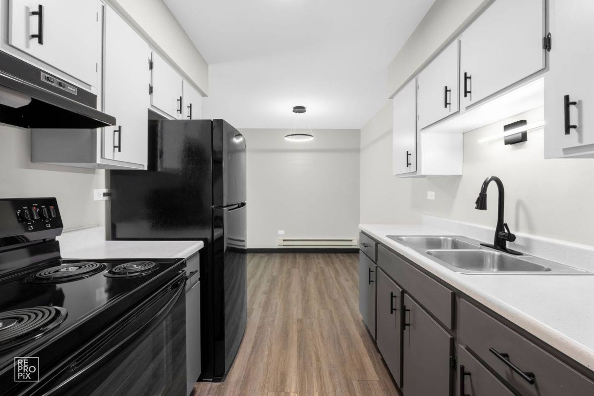4622 W 122nd St in Alsip, IL | 1 Bed 1 Bath 750 sqft Apartment for Rent ...