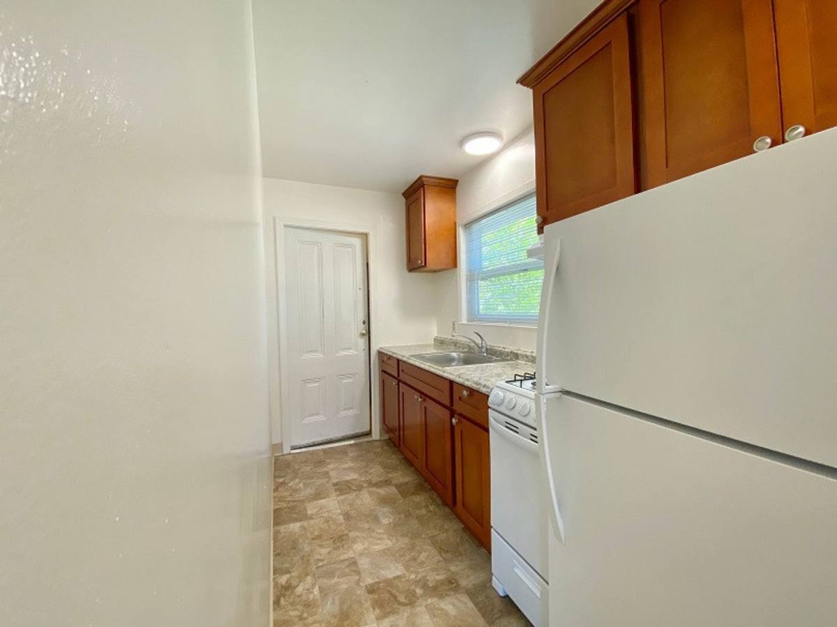 Apartment for rent at 466-476 Brown St, Napa, CA 94559