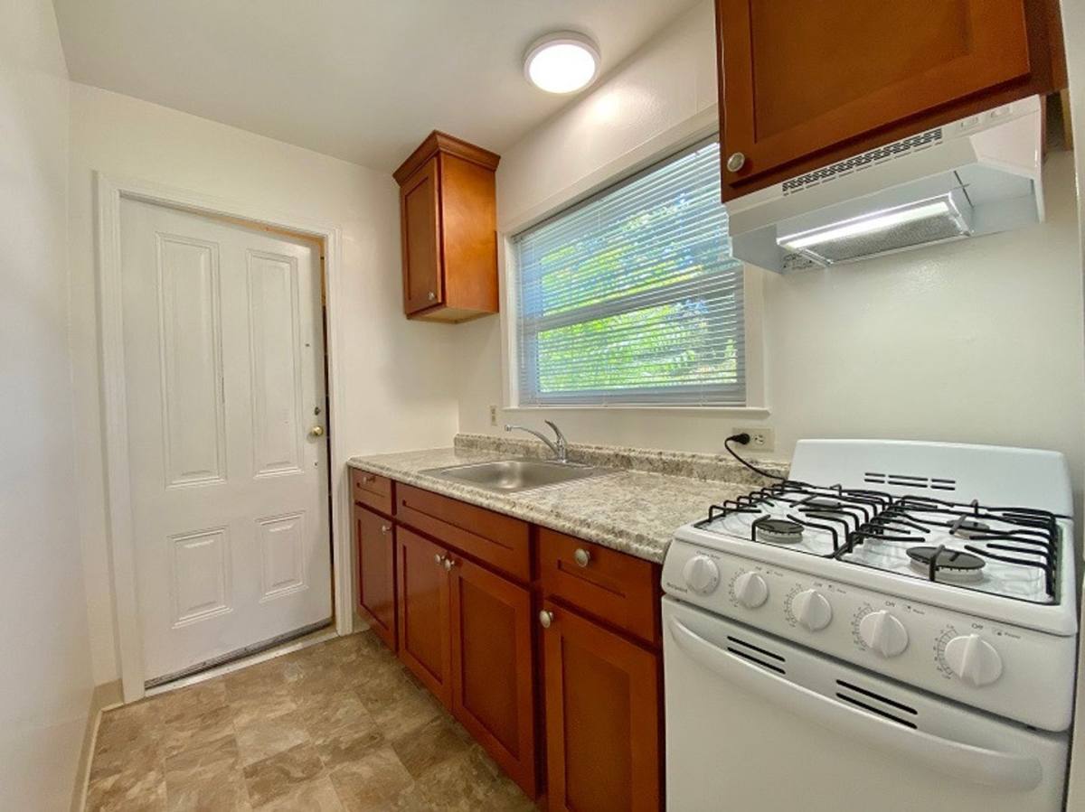 Apartment for rent at 466-476 Brown St, Napa, CA 94559