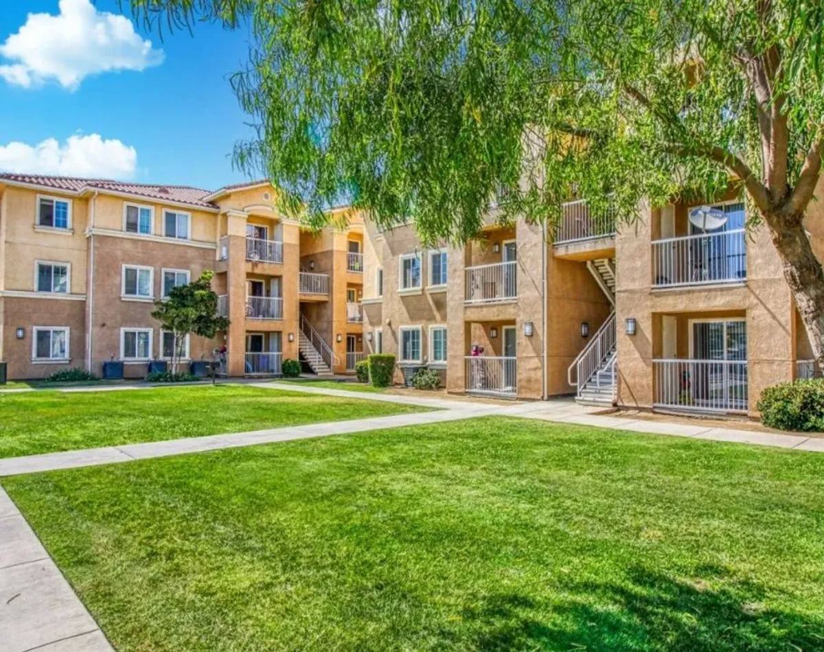 Apartment for rent at 668 S Comanche Dr, Arvin, CA 93203