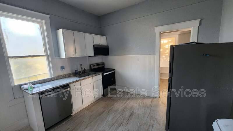 House for rent at 826 E Duffy St #A, Savannah, GA 31401