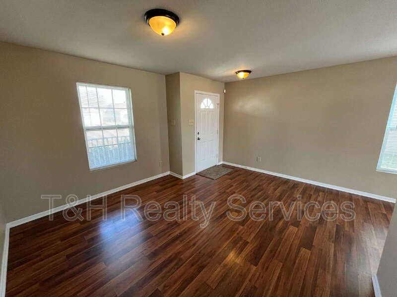 House for rent at 1422 Dowell St, Greenwood, IN 46143