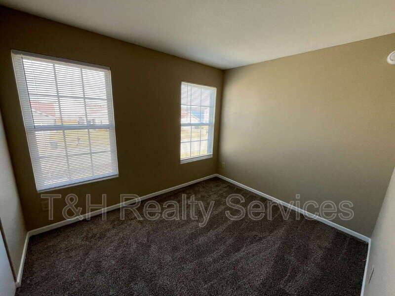 House for rent at 1422 Dowell St, Greenwood, IN 46143