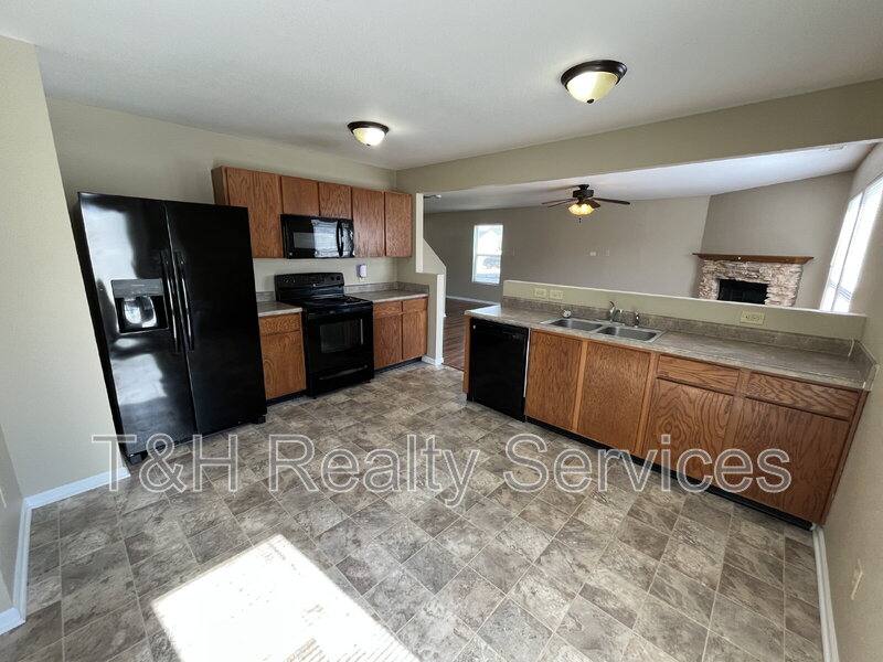 House for rent at 1422 Dowell St, Greenwood, IN 46143