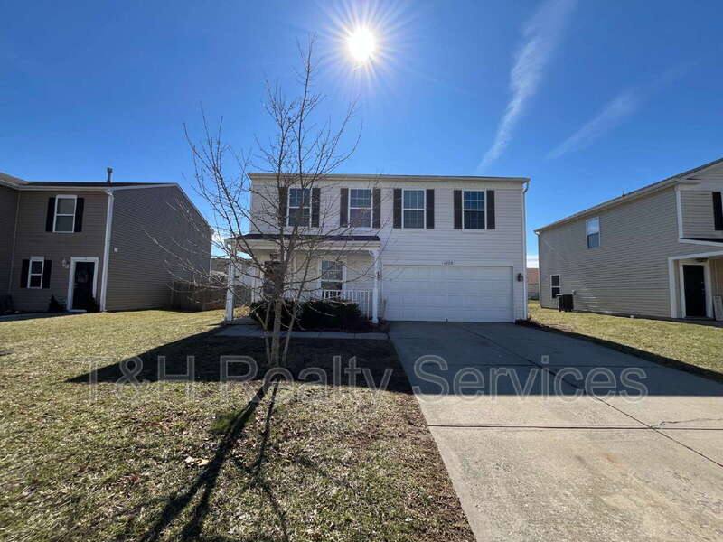 House for rent at 1422 Dowell St, Greenwood, IN 46143