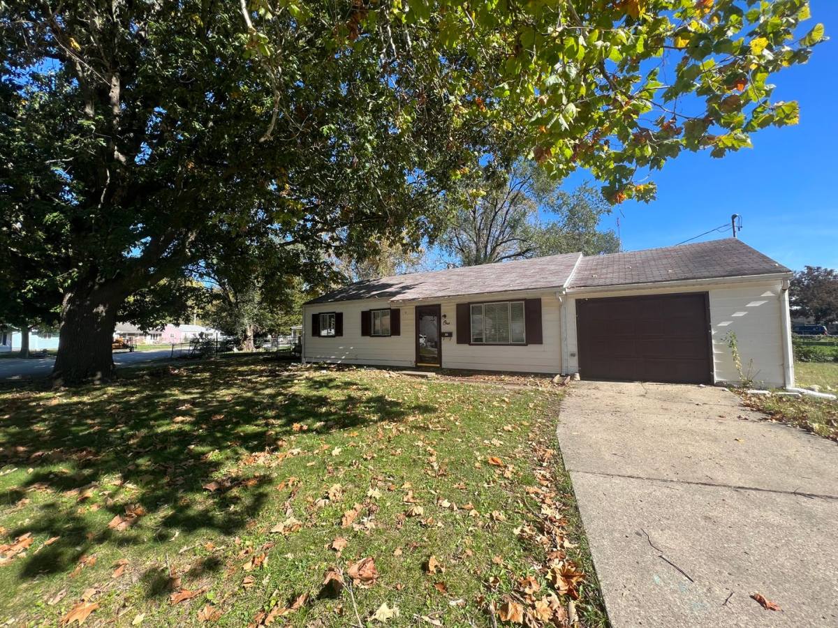 House for rent at 1 Ridge Court, Springfield, IL 62703