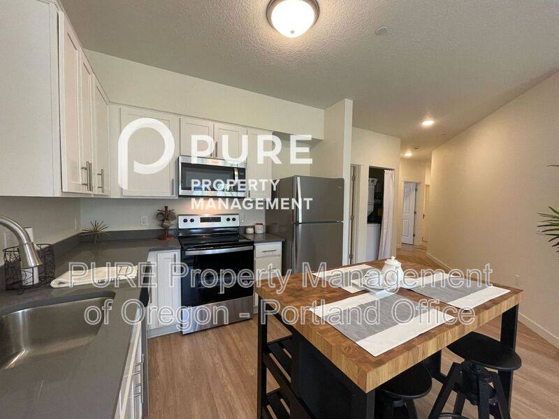 Apartment for rent at 22025 NE Halsey St #304, Fairview, OR 97024
