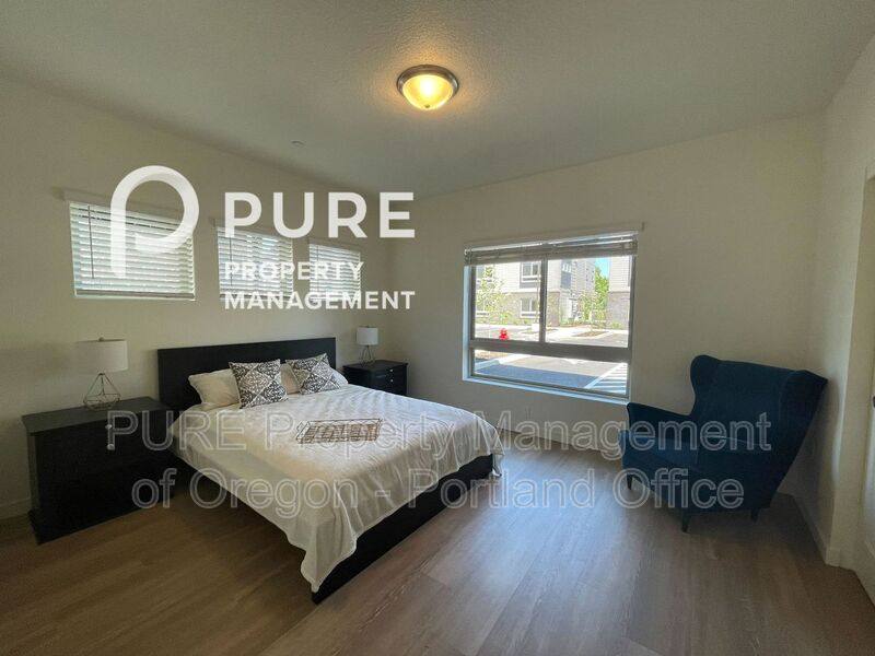 Apartment for rent at 22025 NE Halsey St #304, Fairview, OR 97024