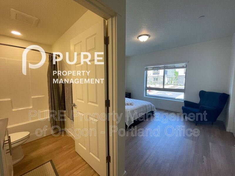Apartment for rent at 22025 NE Halsey St #304, Fairview, OR 97024