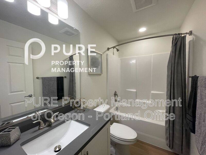 Apartment for rent at 22025 NE Halsey St #304, Fairview, OR 97024