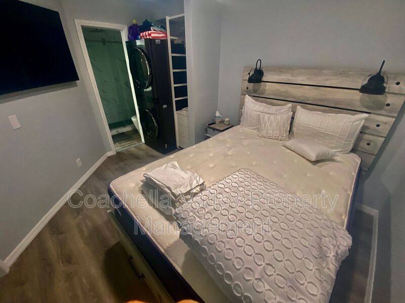 Condo for rent at 5300 E Waverly Dr #M4204, Palm Springs, CA 92264