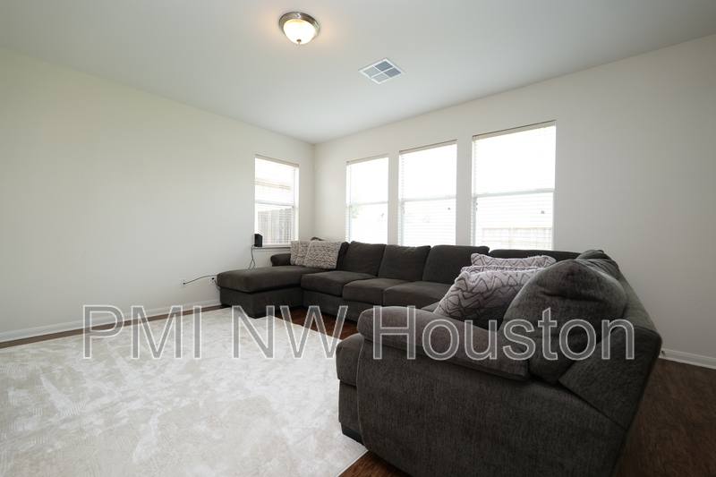 House for rent at 1203 Lavender Shade Court, Houston, TX 77073