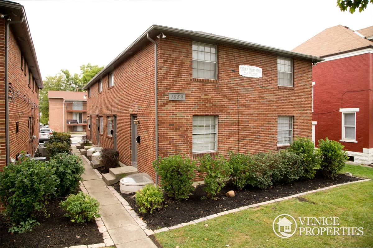 Townhouse for rent at 1659 N 4th St, Columbus, OH 43201