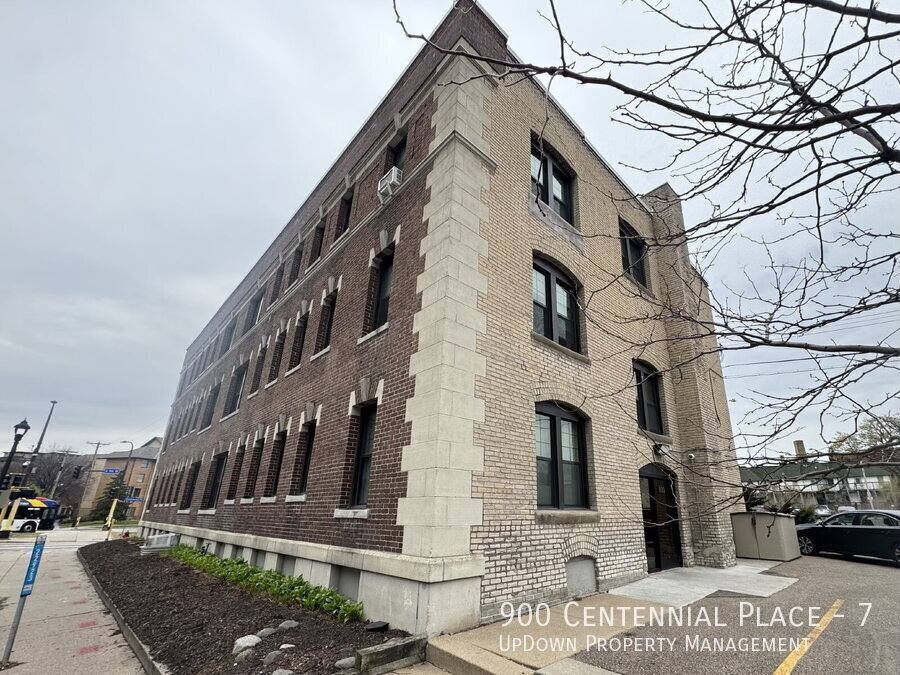 Apartment for rent at 900 Centennial Place, Minneapolis, MN 55404