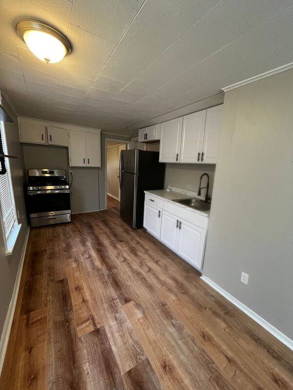 Apartment for rent at 14 Beechwood St #14 Front, Rochester, NY 14609