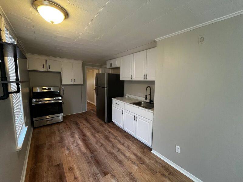 Apartment for rent at 14 Beechwood St #14 Front, Rochester, NY 14609