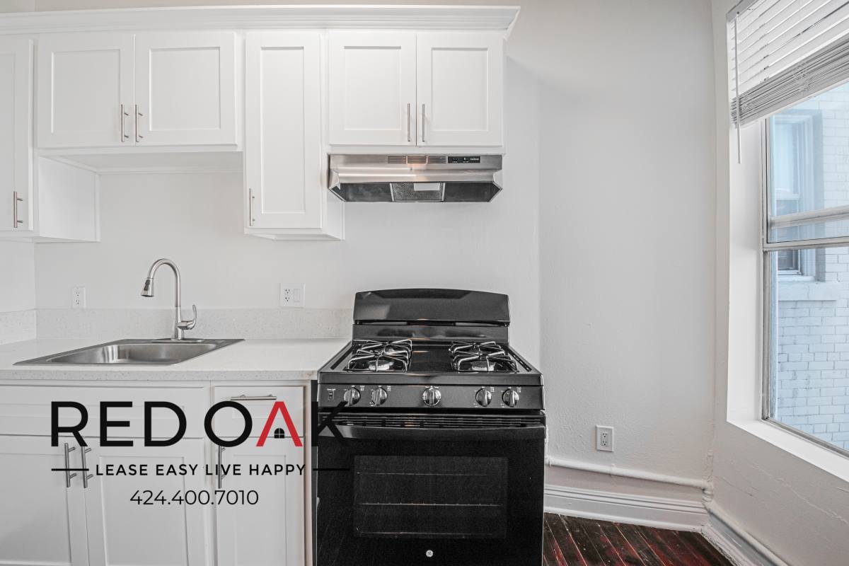 Condo for rent at 915 S Carondelet St #306, Los Angeles, CA 90006