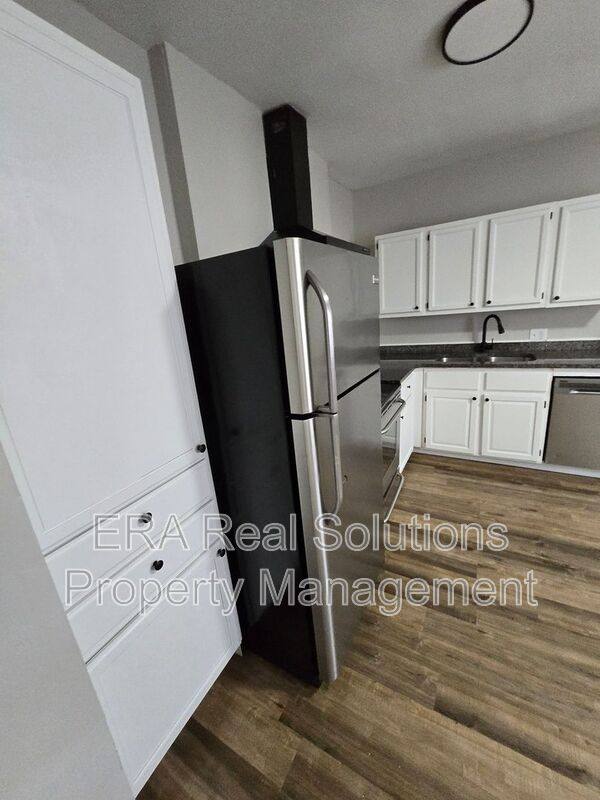 Apartment for rent at 1527 Republic Ave, Columbus, OH 43211