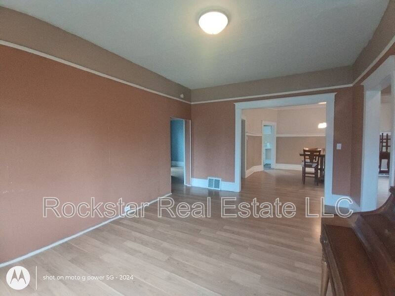 House for rent at 519 E Ermina Ave, Spokane, WA 99207