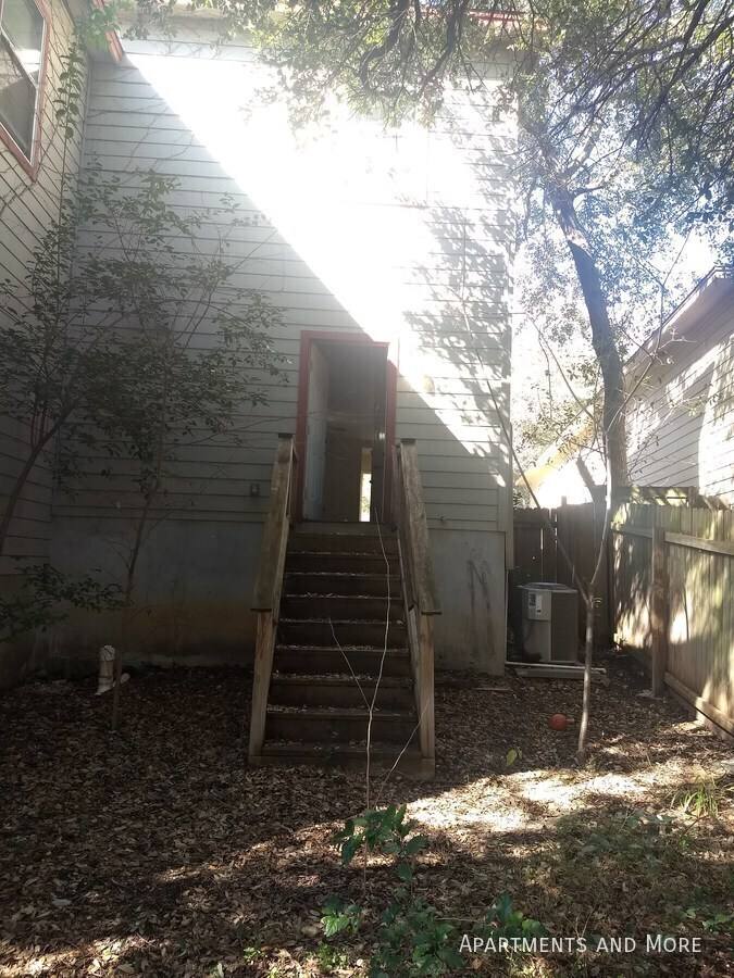 Apartment for rent at 921 Wood Rd, New Braunfels, TX 78130