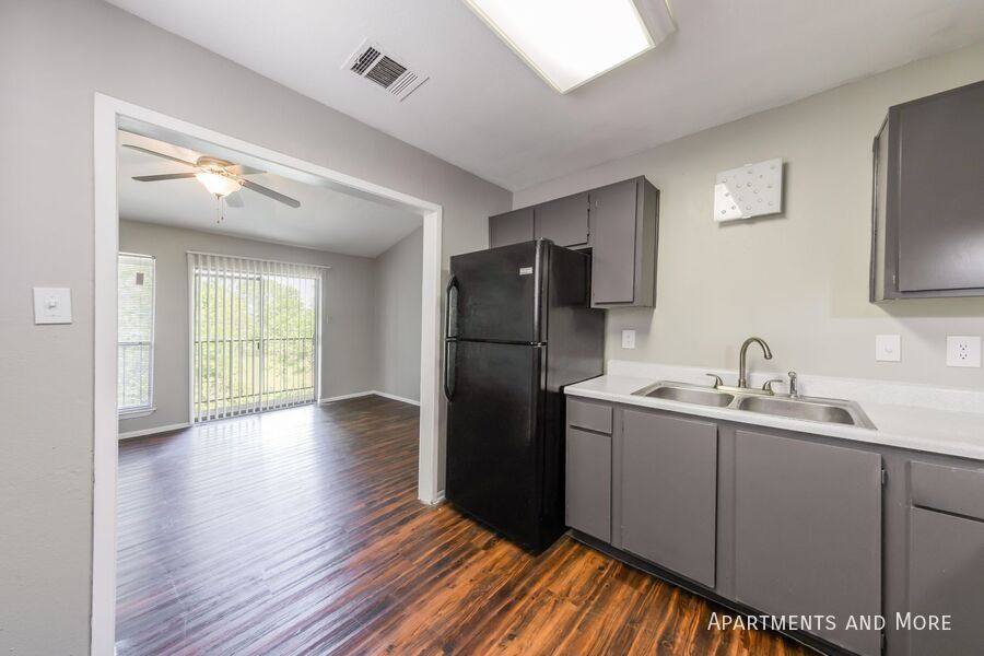 Apartment for rent at 1623 Aquarena Springs Dr #2 2, San Marcos, TX 78666