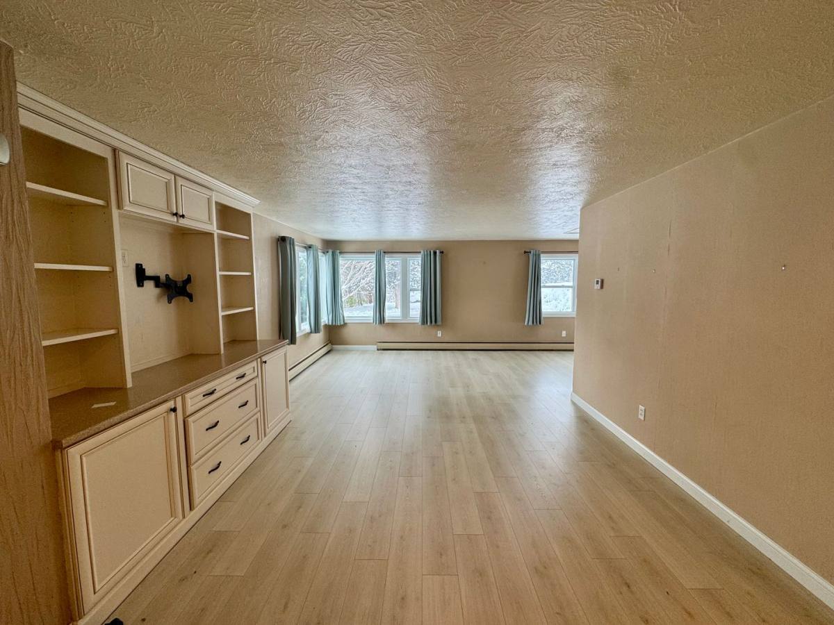 House for rent at 108 W 15th Ave, Coal Valley, IL 61240
