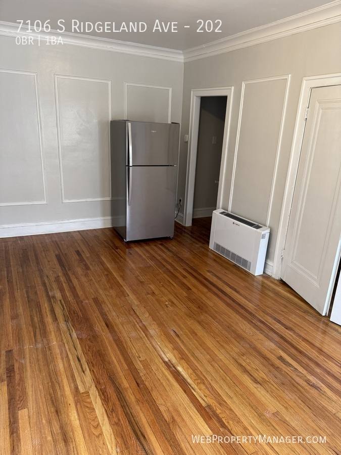 Apartment for rent at 7106 S Ridgeland Ave #202, Chicago, IL 60649