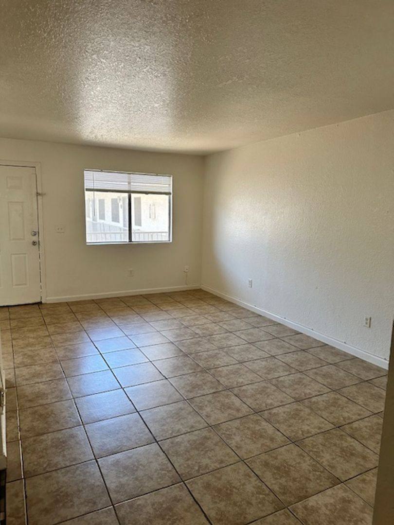 Condo for rent at 18202 N Cave Creek Rd, Phoenix, AZ 85032