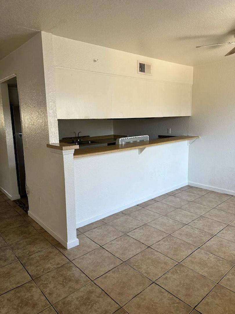 Condo for rent at 18202 N Cave Creek Rd, Phoenix, AZ 85032