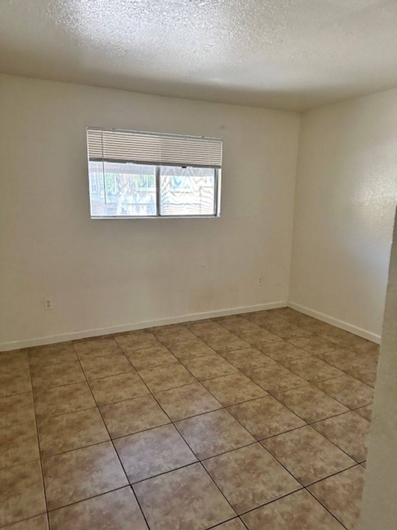 Condo for rent at 18202 N Cave Creek Rd, Phoenix, AZ 85032