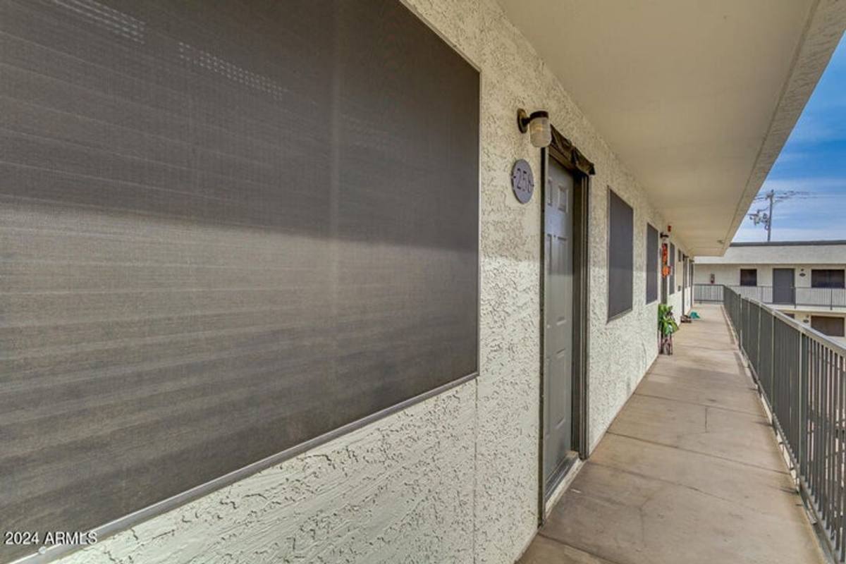 Condo for rent at 18202 N Cave Creek Rd, Phoenix, AZ 85032