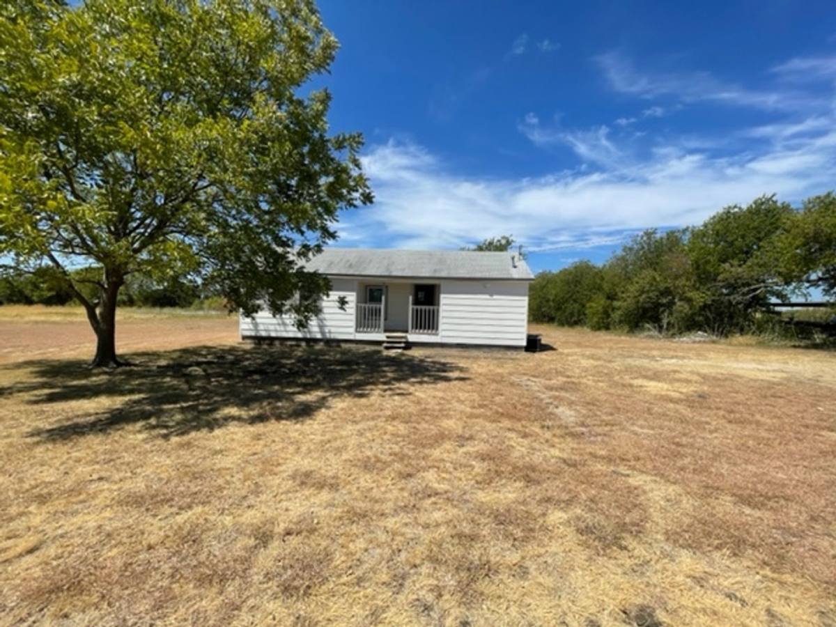House for rent at 13253 China Spring Rd, China Spring, TX 76633
