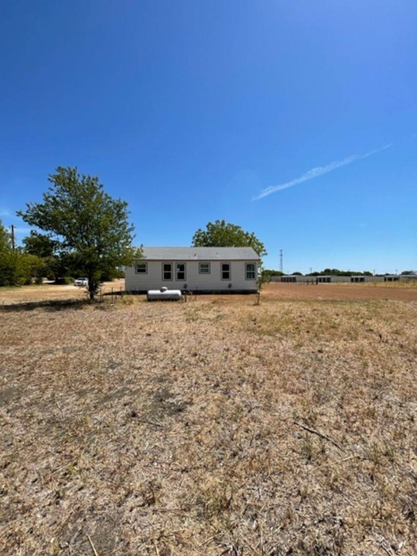 House for rent at 13253 China Spring Rd, China Spring, TX 76633