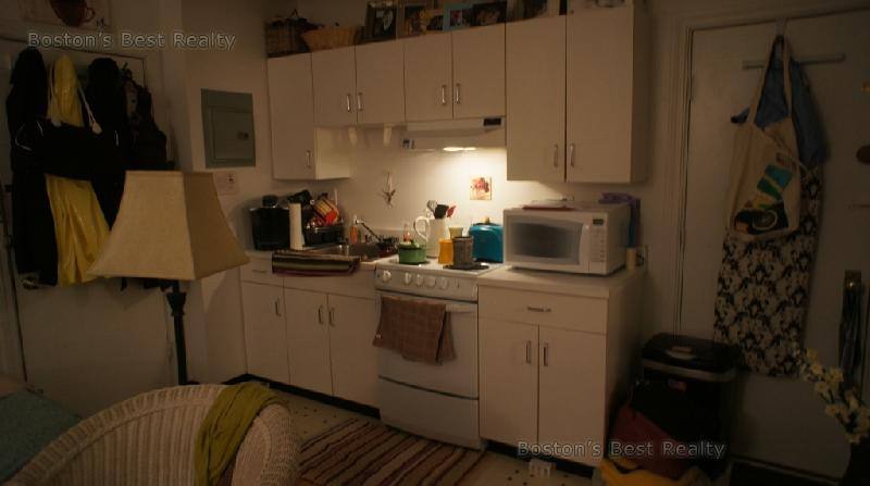 Apartment for rent at 122 Park St, Brookline, MA 02446