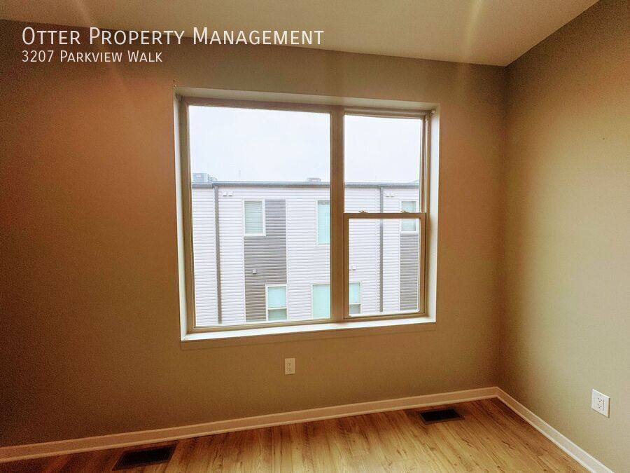 Townhouse for rent at 3207 Parkview Walk, Philadelphia, PA 19125