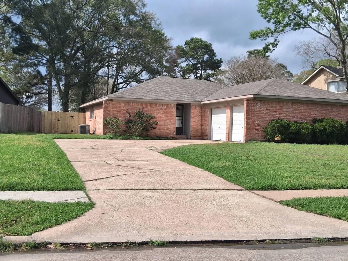 House for rent at 18731 Twigsworth Lane, Humble, TX 77346