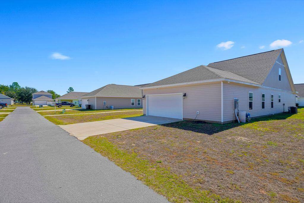 Apartment for rent at 51 Woodsorrel St #51, Freeport, FL 32439