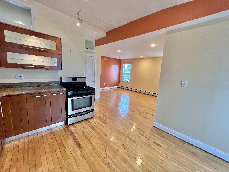 Apartment for rent at 13 Messenger St #3F, Providence, RI 02903