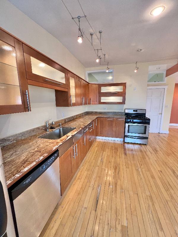 Apartment for rent at 13 Messenger St #3F, Providence, RI 02903