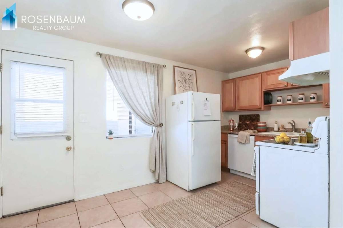 Apartment for rent at 455 W Kelso St, Tucson, AZ 85705