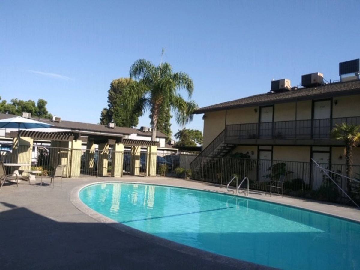 Apartment for rent at 3294 E Dakota Ave, Fresno, CA 93726