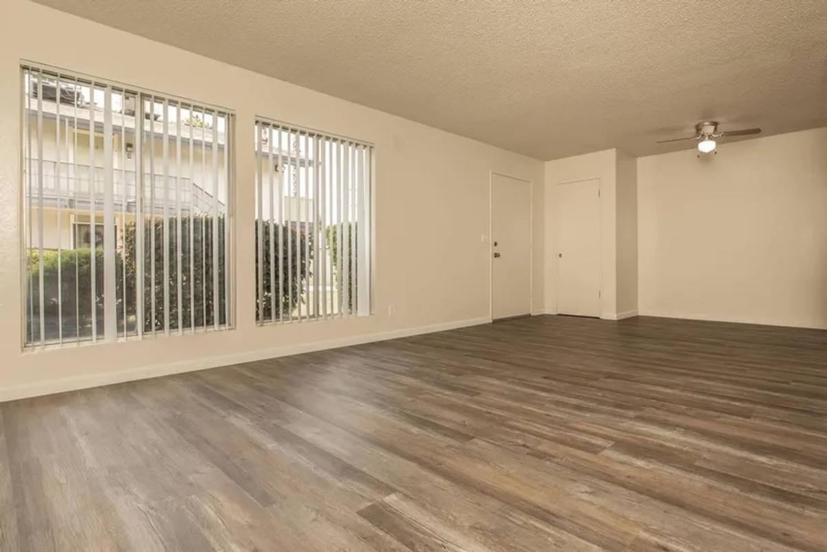 Apartment for rent at 3294 E Dakota Ave, Fresno, CA 93726