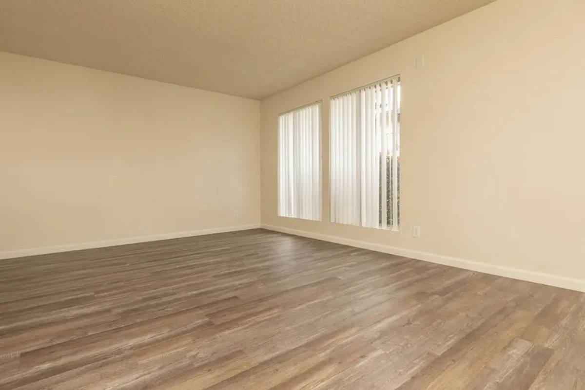 Apartment for rent at 3294 E Dakota Ave, Fresno, CA 93726