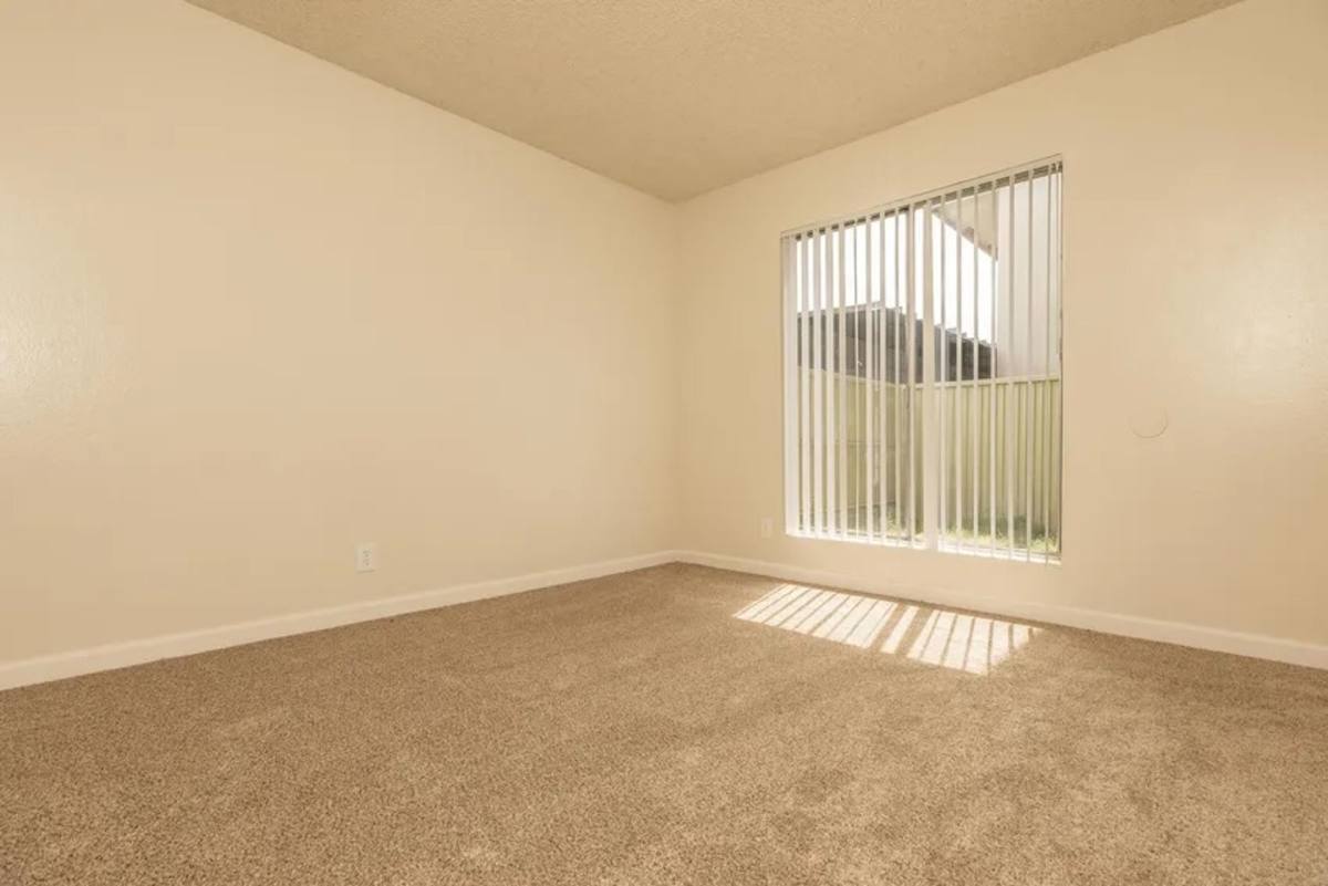 Apartment for rent at 3294 E Dakota Ave, Fresno, CA 93726