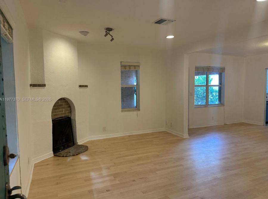 House for rent at 725 Navarre Ave #725, Miami, FL 33134