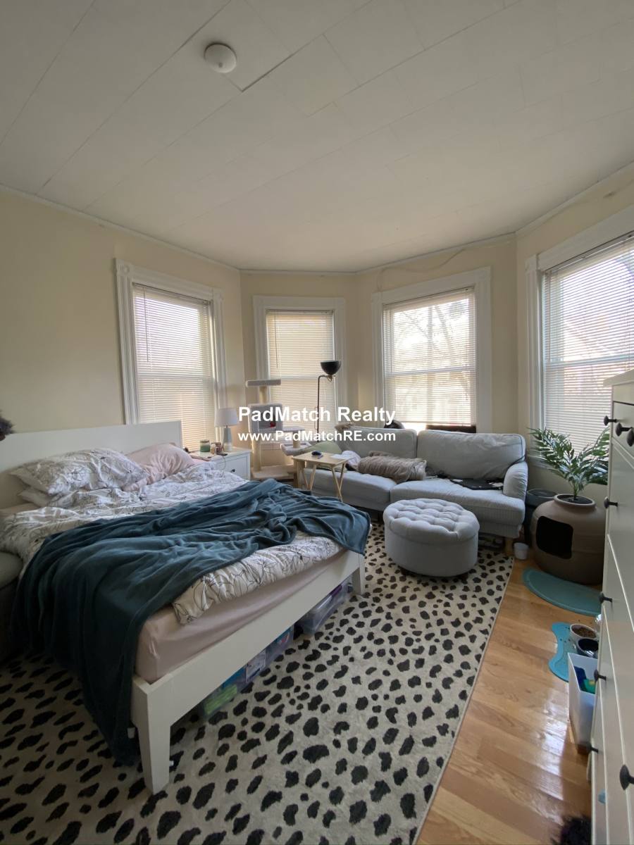 Apartment for rent at 322 Western Ave #2, Cambridge, MA 02139