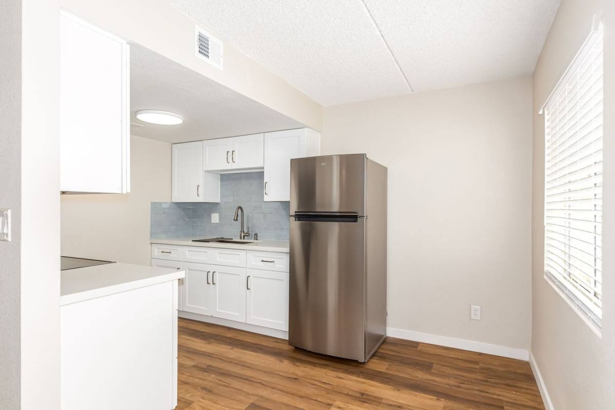 Townhouse for rent at 3432 N 12th Place, Phoenix, AZ 85014